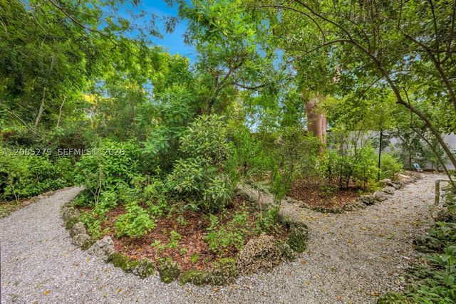 8808 SW 150th Place Cir, Miami, FL 33196