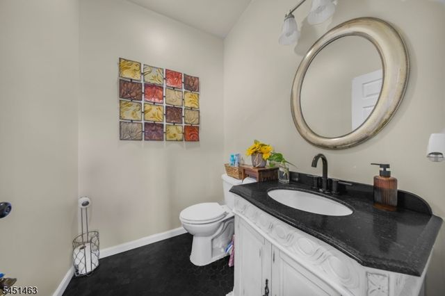 76 Canada Goose Dr, Allamuchy Twp., NJ 07840