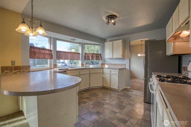 24 O Street, Hoquiam, WA 98550