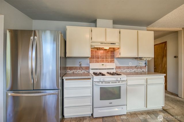 24 O Street, Hoquiam, WA 98550