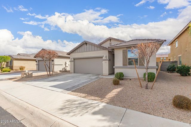 15807 W Port Royale Lane, Surprise, AZ 85379