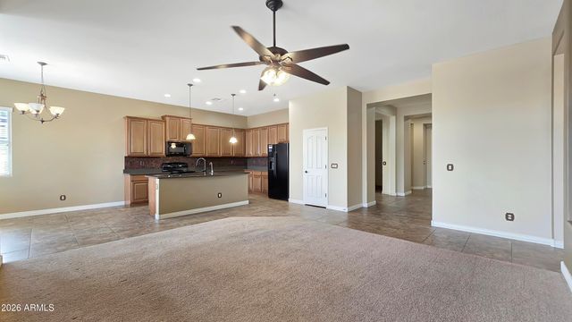 13637 S 175th Drive, Goodyear, AZ 85338