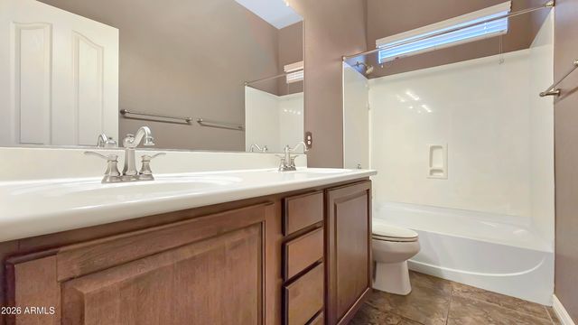 13637 S 175th Drive, Goodyear, AZ 85338