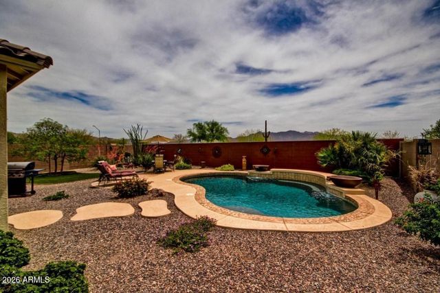 13637 S 175th Drive, Goodyear, AZ 85338
