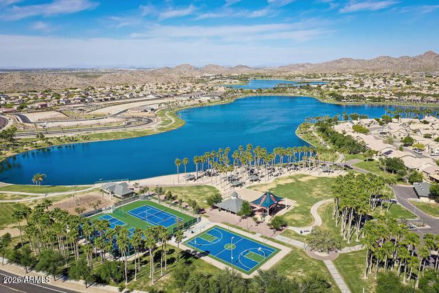 13637 S 175th Drive, Goodyear, AZ 85338