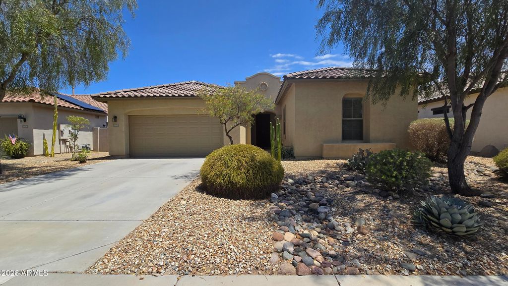 13637 S 175th Drive, Goodyear, AZ 85338