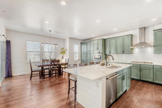 26591 E Calhoun Place, Aurora, CO 80016