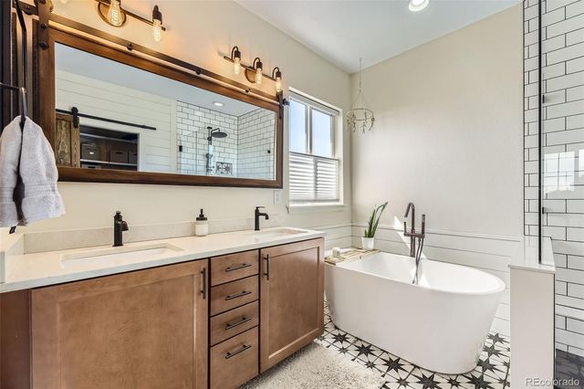 26591 E Calhoun Place, Aurora, CO 80016