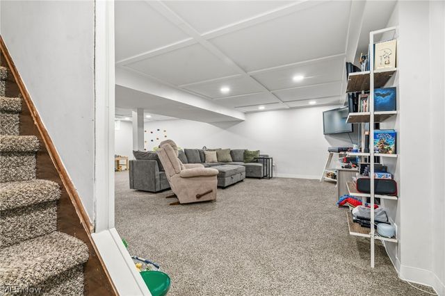 29575 Dorchester Drive, North Olmsted, OH 44070
