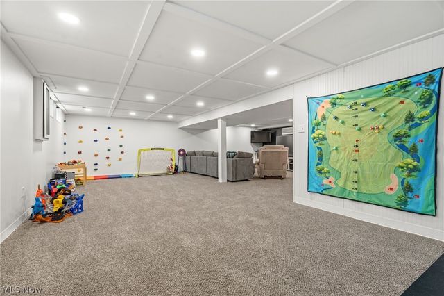 29575 Dorchester Drive, North Olmsted, OH 44070