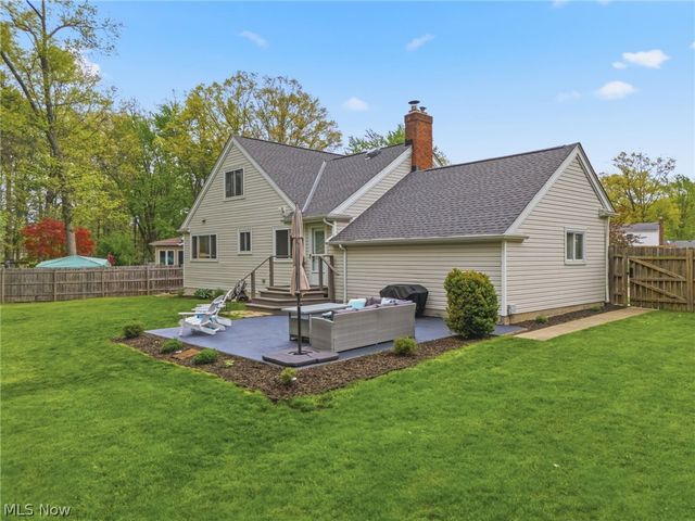 29575 Dorchester Drive, North Olmsted, OH 44070