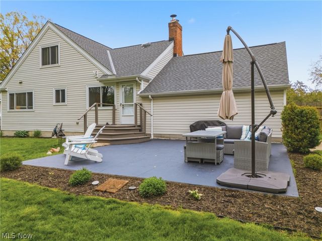 29575 Dorchester Drive, North Olmsted, OH 44070