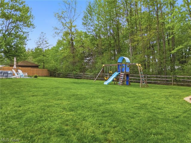 29575 Dorchester Drive, North Olmsted, OH 44070