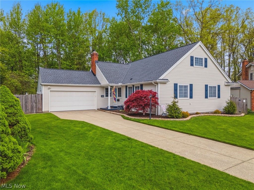 29575 Dorchester Drive, North Olmsted, OH 44070