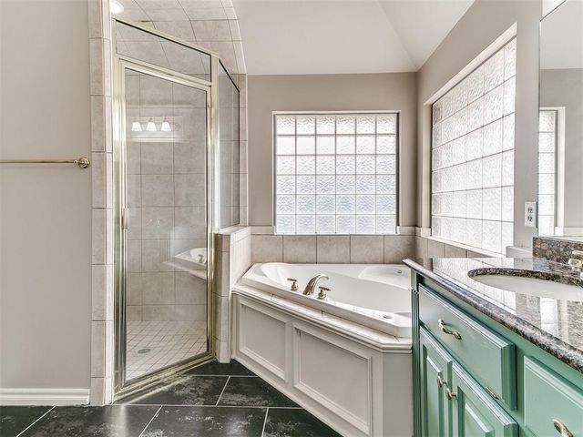 3904 Shortgrass Road, Edmond, OK 73003