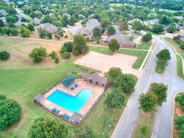 3904 Shortgrass Road, Edmond, OK 73003