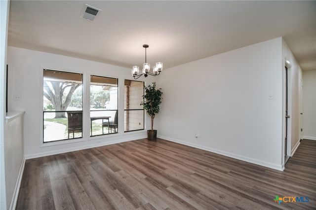 505 Bramble Bush Lane, Victoria, TX 77904