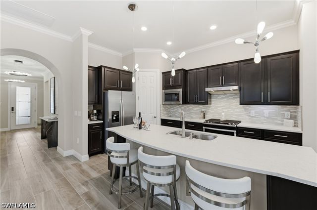 9761 Willet CT, Naples, FL 34120