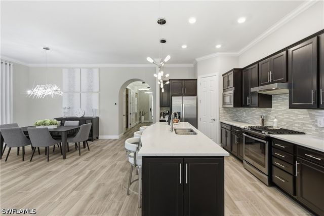 9761 Willet CT, Naples, FL 34120