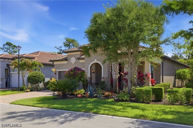 9761 Willet CT, Naples, FL 34120