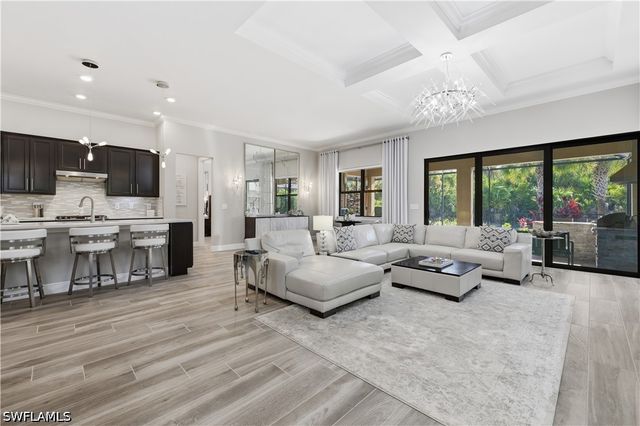 9761 Willet CT, Naples, FL 34120