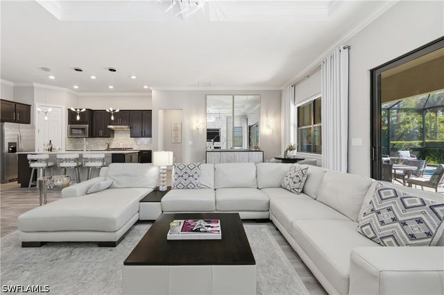 9761 Willet CT, Naples, FL 34120