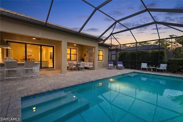 9761 Willet CT, Naples, FL 34120