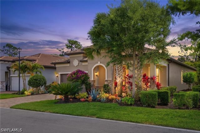 9761 Willet CT, Naples, FL 34120