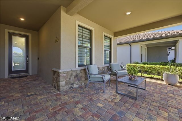 9761 Willet CT, Naples, FL 34120