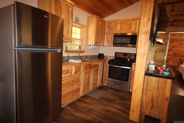 3880 W Hwy. 70, Daisy, AR 71950