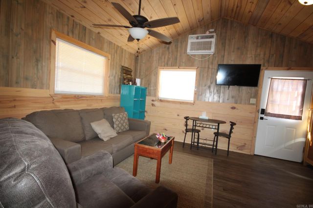 3880 W Hwy. 70, Daisy, AR 71950