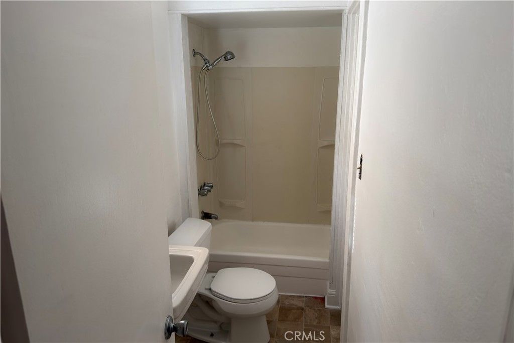 421 Almond Avenue, Long Beach, CA 90802 — photo 5