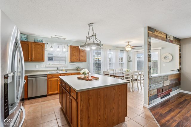 3743 Indigo Blue Boulevard, Whitestown, IN 46075