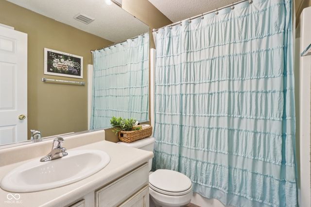 3743 Indigo Blue Boulevard, Whitestown, IN 46075