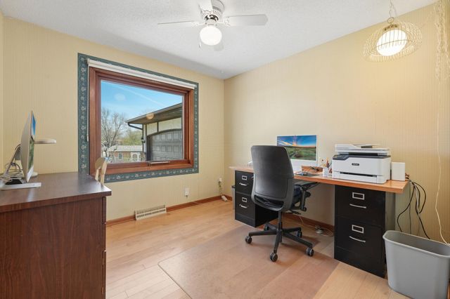 14720 Dunbar Court, Apple Valley, MN 55124