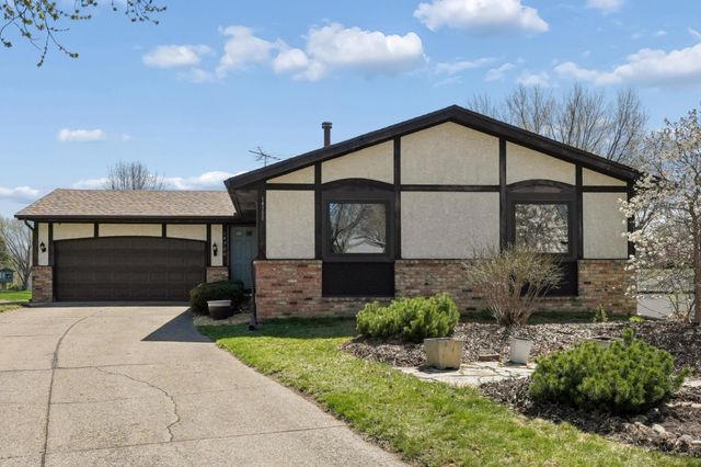 14720 Dunbar Court, Apple Valley, MN 55124