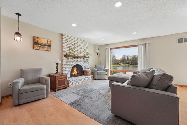 14720 Dunbar Court, Apple Valley, MN 55124