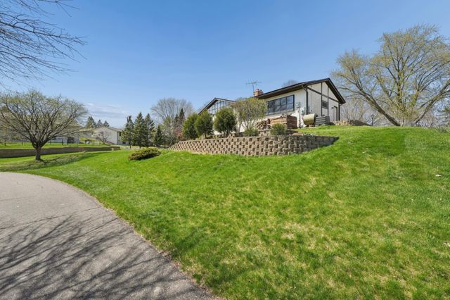 14720 Dunbar Court, Apple Valley, MN 55124