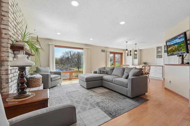 14720 Dunbar Court, Apple Valley, MN 55124