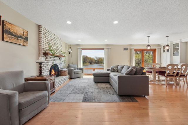 14720 Dunbar Court, Apple Valley, MN 55124