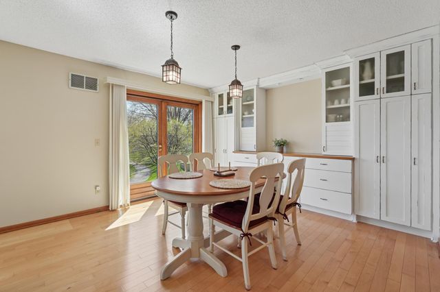 14720 Dunbar Court, Apple Valley, MN 55124