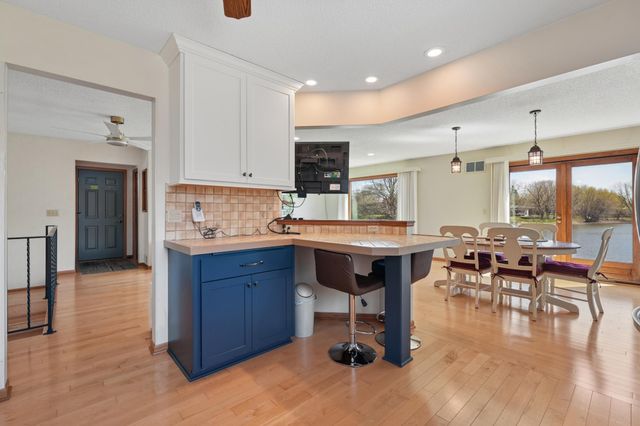 14720 Dunbar Court, Apple Valley, MN 55124