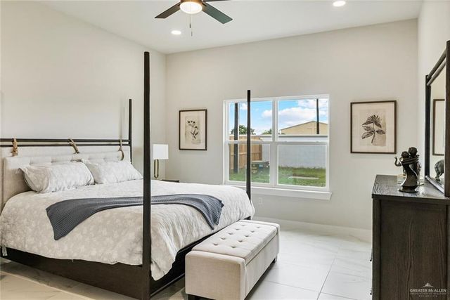 2305 N Gaytan Avenue, Edinburg, TX 78542