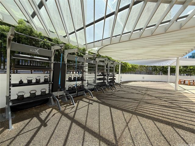 1000 Auahi Street 503, Honolulu, HI 96814