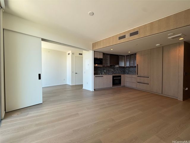 1000 Auahi Street 503, Honolulu, HI 96814