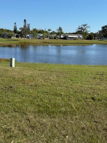 4 E East Caribbean, Port St. Lucie, FL 34952