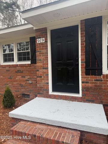 919 Richmond Road, Rockingham, NC 28379