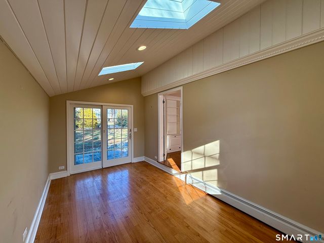 16 Killian Avenue, Trumbull, CT 06611