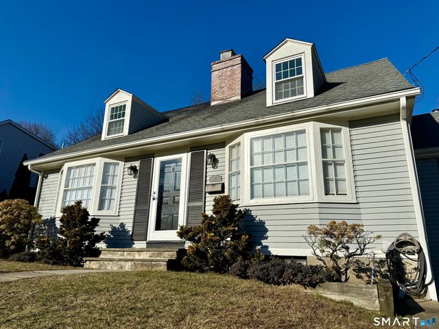 16 Killian Avenue, Trumbull, CT 06611