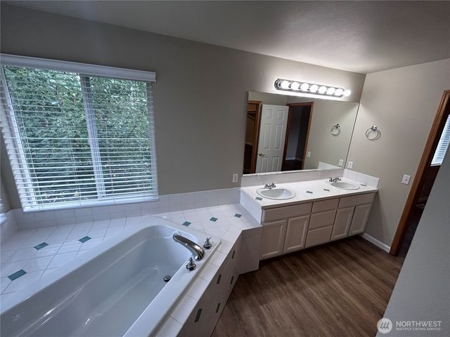 20317 124th Street Ct E, Bonney Lake, WA 98391